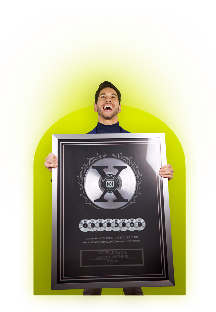 Jay Feldman Lead Gen Jay holding ClickFunnels Eight Figure Club Award